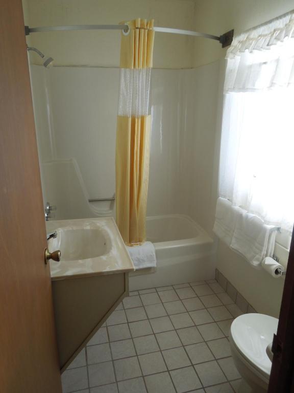 Days Inn Riverton Ngoại thất bức ảnh